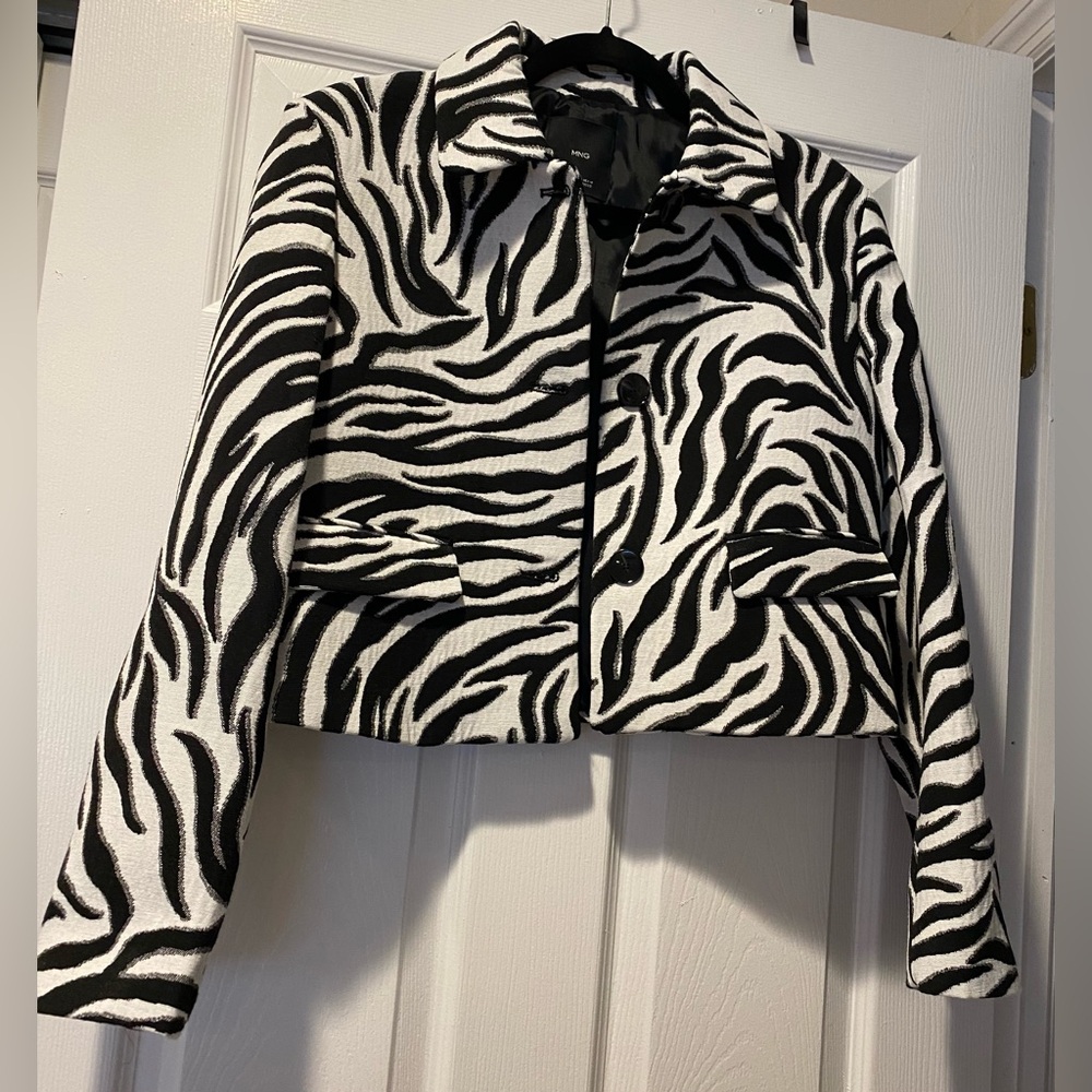 Mango Zebra-Print Cropped Blazer in Black and White